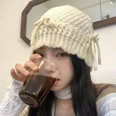 萝拉还未睡海报