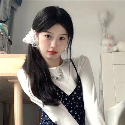 阿姆齐亚·金的竞争对手海报